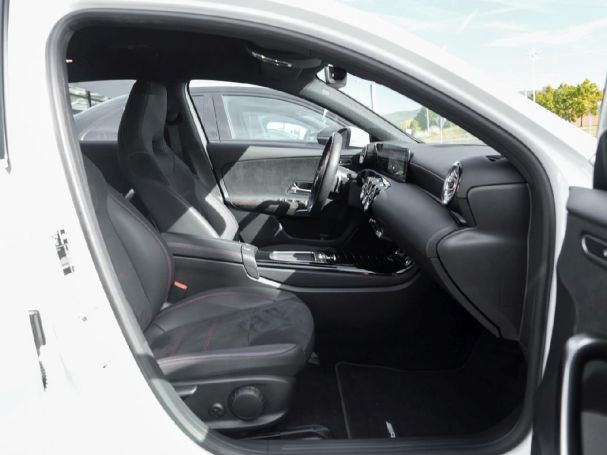 Mercedes-Benz A 180 AMG Distronic Navi Kamera SpurH ParkA SHZ