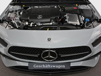 Mercedes-Benz A 200 d Kompaktlimousine AMG Night AHK SHZ Kamera