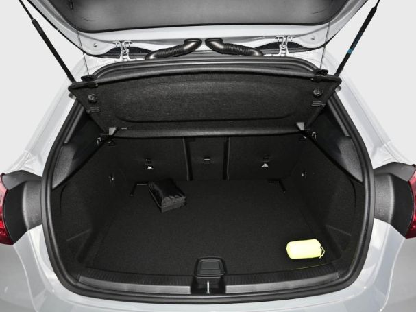 Mercedes-Benz A 200 d Kompaktlimousine AMG Night AHK SHZ Kamera