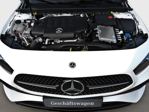 Mercedes-Benz A 200 d AMG Night MBUXNavi Panorama 360° AHK