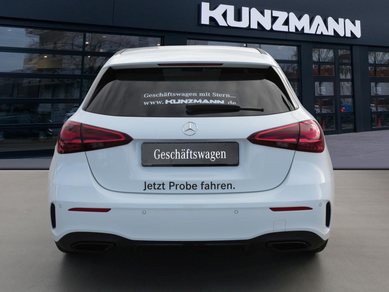 Mercedes-Benz A 200 d AMG Night MBUXNavi Panorama 360° AHK
