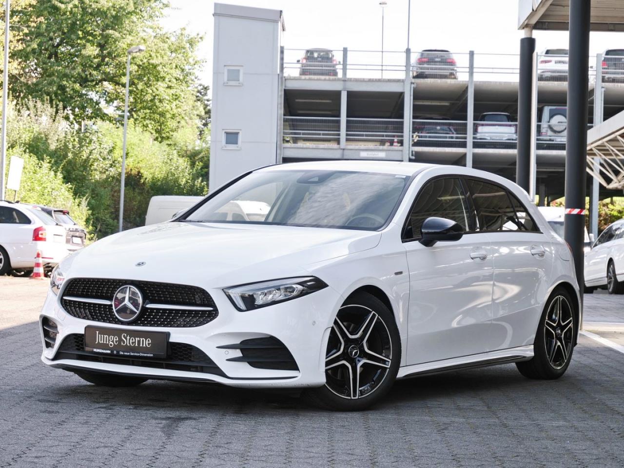 Mercedes-Benz A 200 d AMG Night Edition2020 MBUXNavi+ Kamera