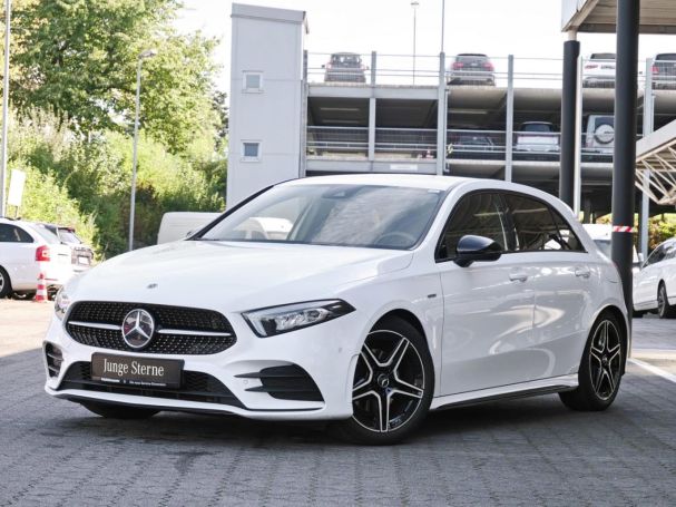 Mercedes-Benz A 200 d AMG Night Edition2020 MBUXNavi+ Kamera