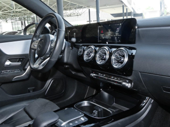 Mercedes-Benz A 200 d AMG Night Edition2020 MBUXNavi+ Kamera