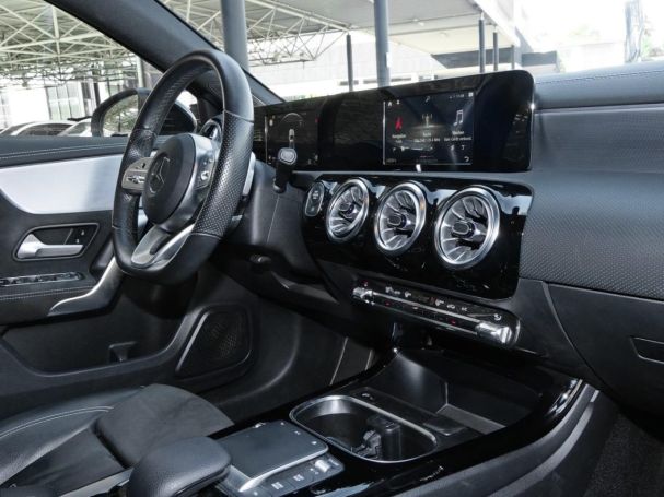 Mercedes-Benz A 200 d AMG Night Edition2020 MBUXNavi+ Kamera