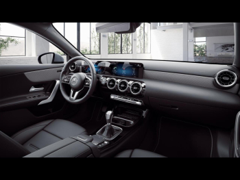 Mercedes-Benz A 200 Progressive Kamera Spurhalte CarPlay Park
