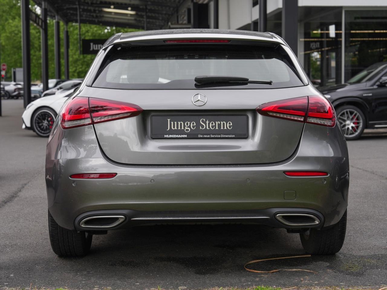 Mercedes-Benz A 200 Kompaktlimousine Progressive Spurhalte LED