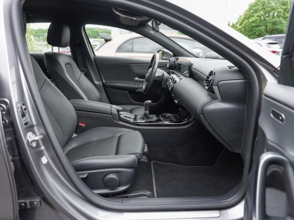 Mercedes-Benz A 200 Kompaktlimousine Progressive Spurhalte LED