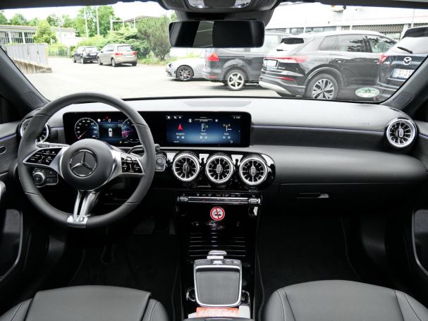 Mercedes-Benz A 200 Kompaktlimousine Progressive Night Kamera