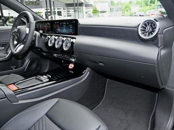 Mercedes-Benz A 200 Kompaktlimousine Progressive Night Kamera