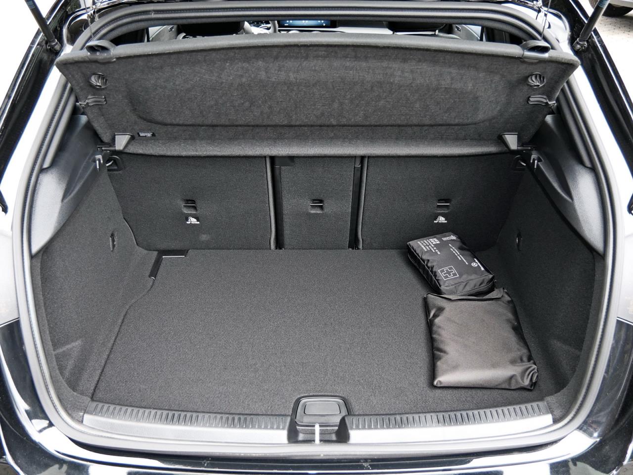 Mercedes-Benz A 200 Kompaktlimousine Progressive Night Kamera