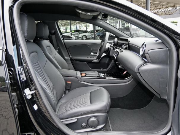 Mercedes-Benz A 200 Kompaktlimousine Progressive Night Kamera