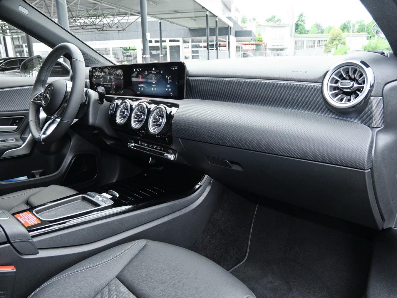 Mercedes-Benz A 200 Kompaktlimousine Progressive Night Kamera
