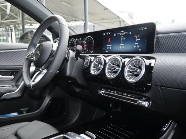 Mercedes-Benz A 200 Kompaktlimousine Progressive Night Kamera