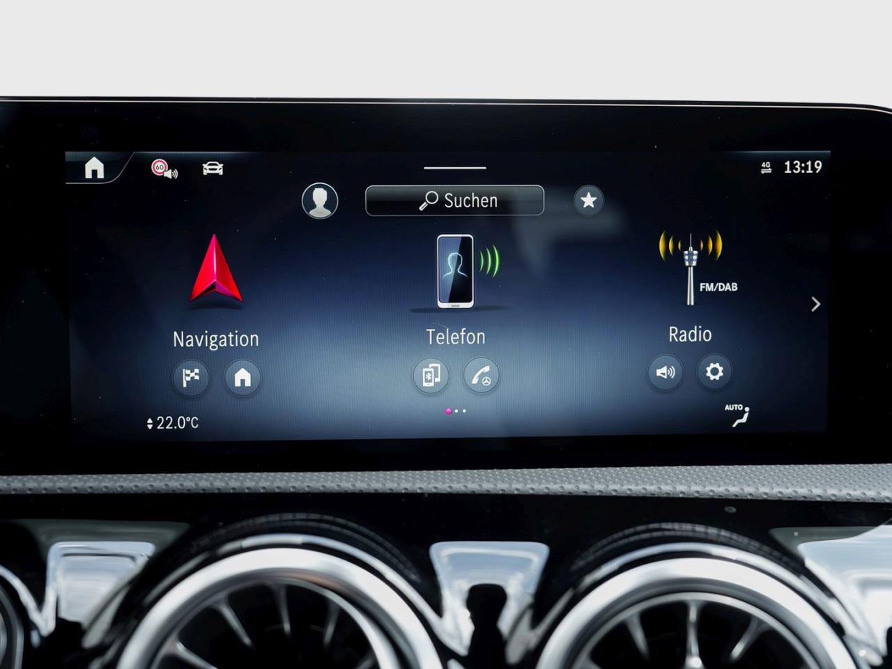 Mercedes-Benz A 200 Kompaktlimousine Progressive Distronic AHK