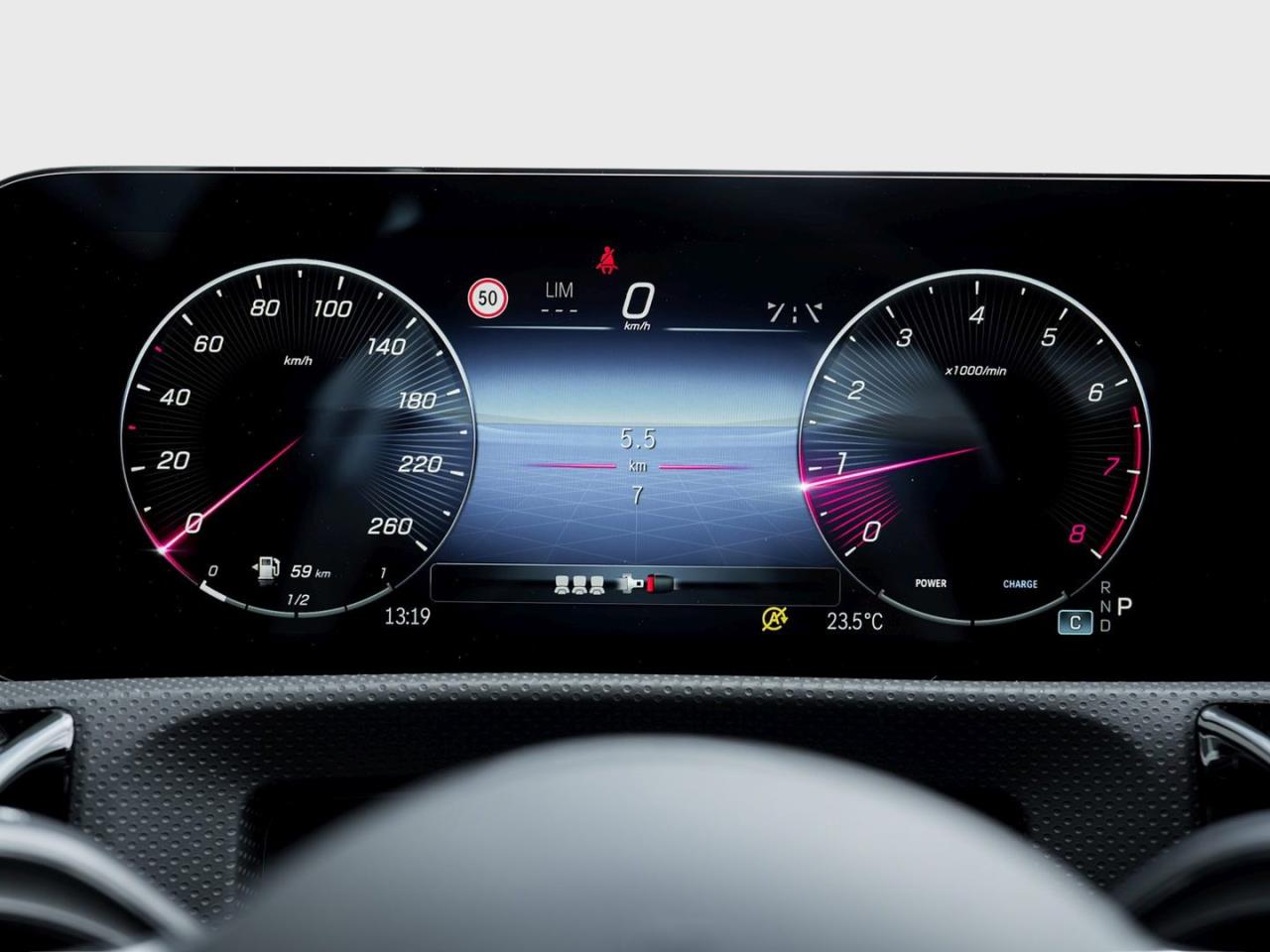 Mercedes-Benz A 200 Kompaktlimousine Progressive Distronic AHK