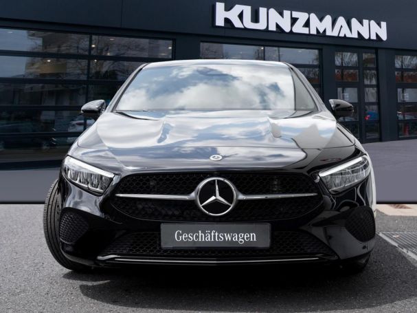 Mercedes-Benz A 200 Kompaktlimousine Progressive Distronic AHK
