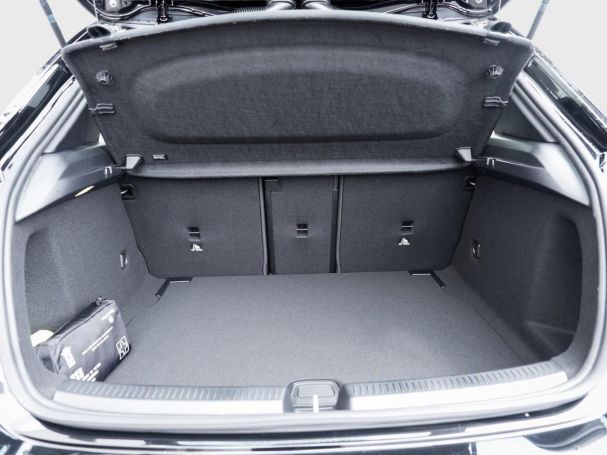 Mercedes-Benz A 200 Kompaktlimousine Progressive Distronic AHK