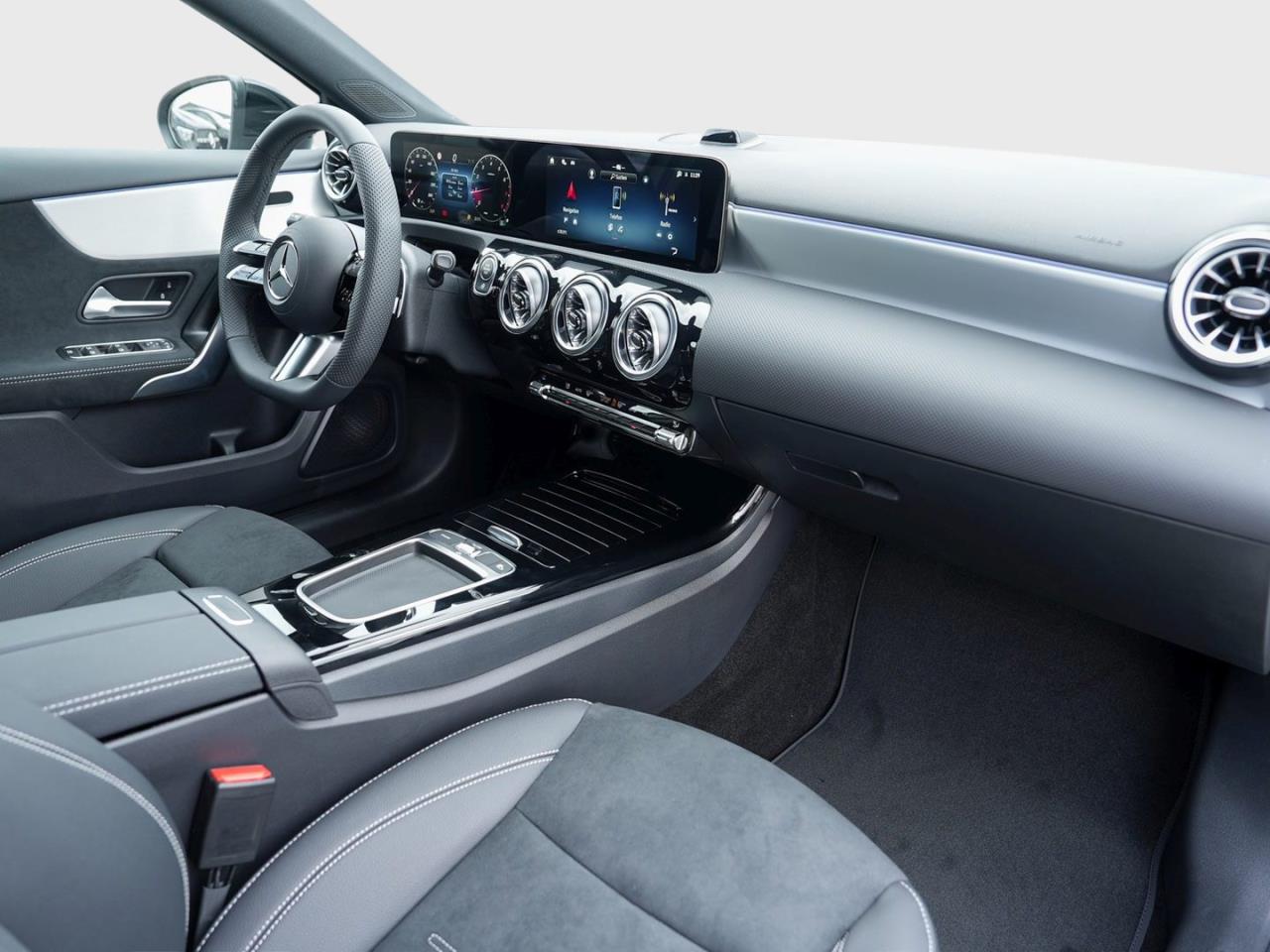 Mercedes-Benz A 200 AMG Night Distronic Kamera AHK