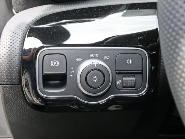 Mercedes-Benz A 200 AMG Night MBUXNavi-Prem. KeylessGo 360°