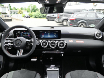Mercedes-Benz A 200 AMG Night MBUXNavi-Prem. KeylessGo 360°