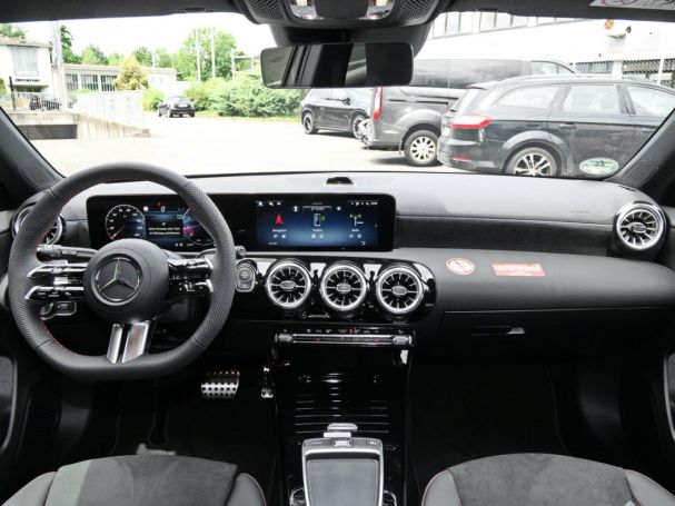 Mercedes-Benz A 200 AMG Night MBUXNavi-Prem. KeylessGo 360°