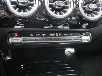 Mercedes-Benz A 200 AMG Night MBUXNavi-Prem. KeylessGo 360°