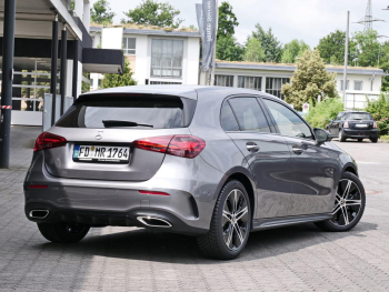 Mercedes-Benz A 200 AMG Night MBUXNavi-Prem. KeylessGo 360°
