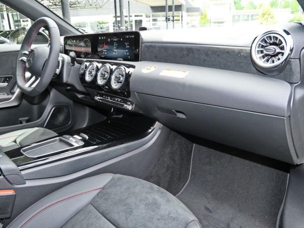 Mercedes-Benz A 200 AMG Night MBUXNavi-Prem. KeylessGo 360°