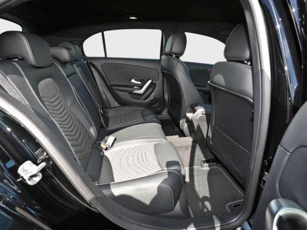 Mercedes-Benz A 200 Progressive Distronic Keyless Kamera ParkA
