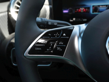 Mercedes-Benz A 200 Progressive Distronic Keyless Kamera ParkA