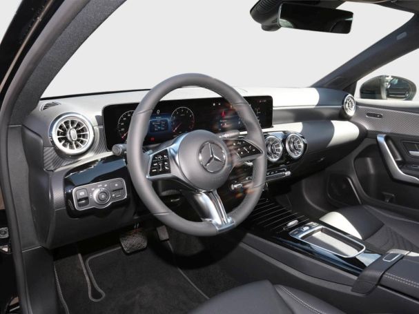 Mercedes-Benz A 200 Progressive Distronic Keyless Kamera ParkA