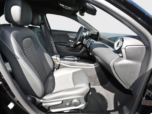 Mercedes-Benz A 200 Progressive Distronic Keyless Kamera ParkA