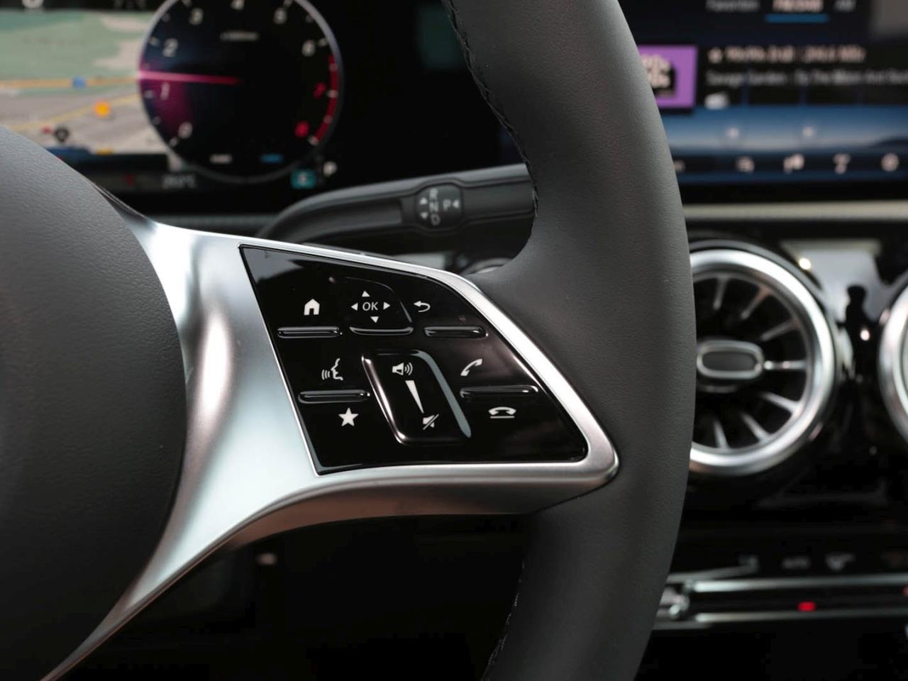 Mercedes-Benz A 200 Progressive Distronic Kamera Totwinkel