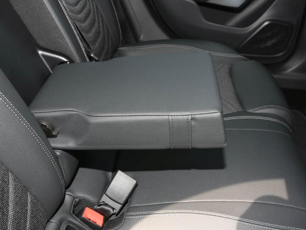 Mercedes-Benz A 200 Progressive Distronic Kamera Totwinkel