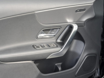 Mercedes-Benz A 200 Progressive Distronic MBUXNavi Kamera
