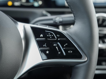 Mercedes-Benz A 200 Progressive Distronic MBUXNavi Kamera