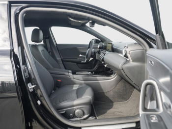Mercedes-Benz A 200 Progressive Distronic MBUXNavi Kamera