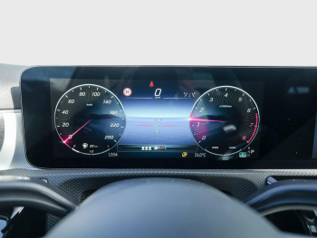 Mercedes-Benz A 200 AMG Advanced+ Night MBUX-Navi Panorama AHK