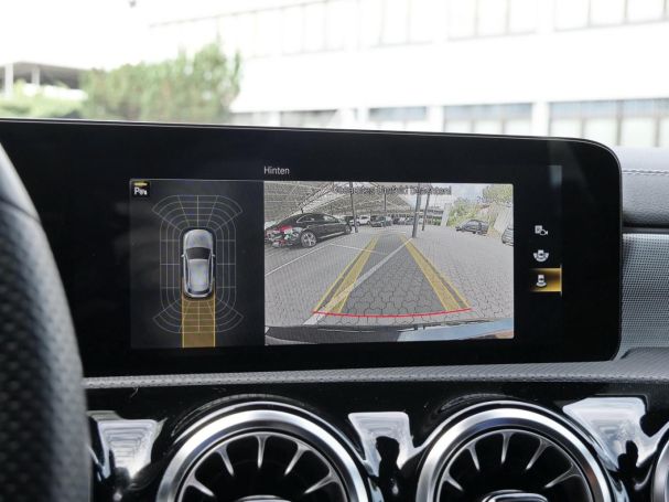 Mercedes-Benz A 220 d 4M AMG Night Distronic Kamera Head-Up