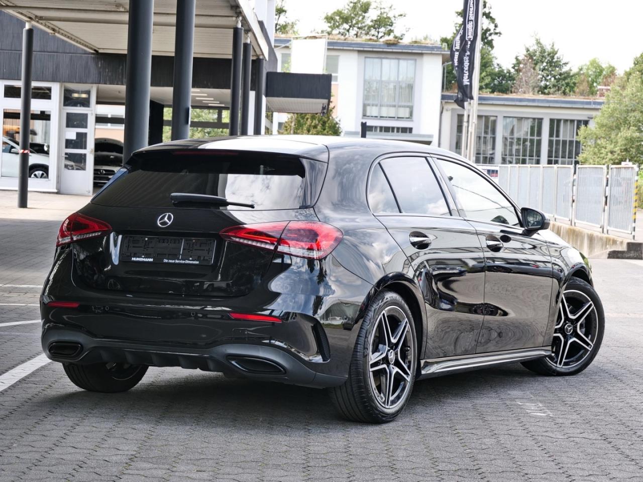 Mercedes-Benz A 220 d 4M AMG Night Distronic Kamera Head-Up