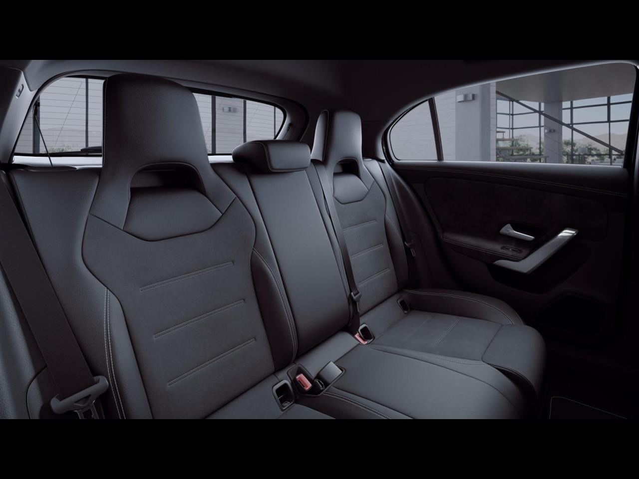 Mercedes-Benz A 220 d 4M AMG Night Distronic Kamera Head-Up