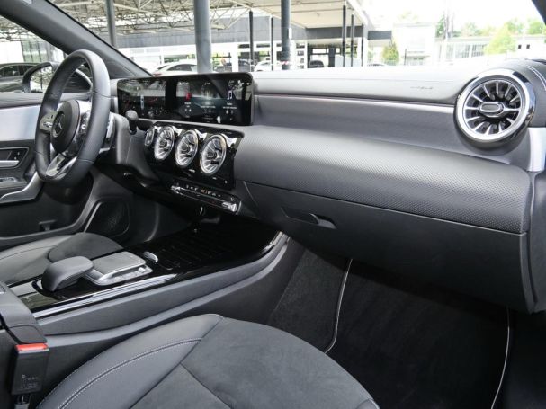 Mercedes-Benz A 220 d 4M AMG Night Distronic Kamera Head-Up
