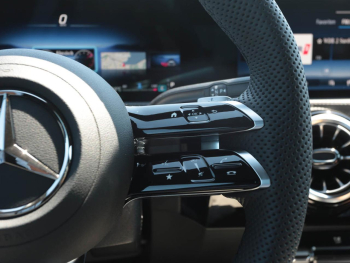 Mercedes-Benz A 220 d AMG Night Panorama Distronic 360?