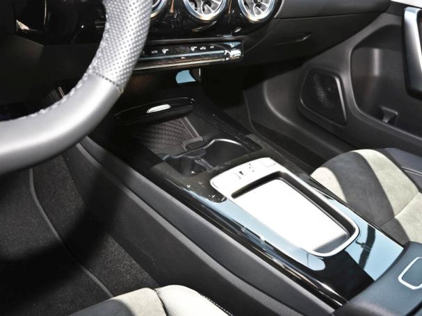 Mercedes-Benz A 220 d AMG Night Panorama Distronic 360°