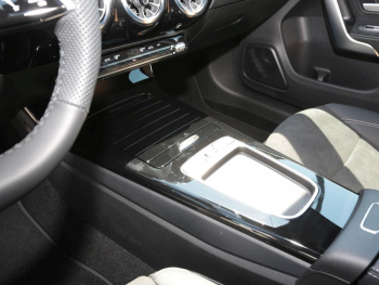 Mercedes-Benz A 220 d AMG Night Panorama Distronic 360°