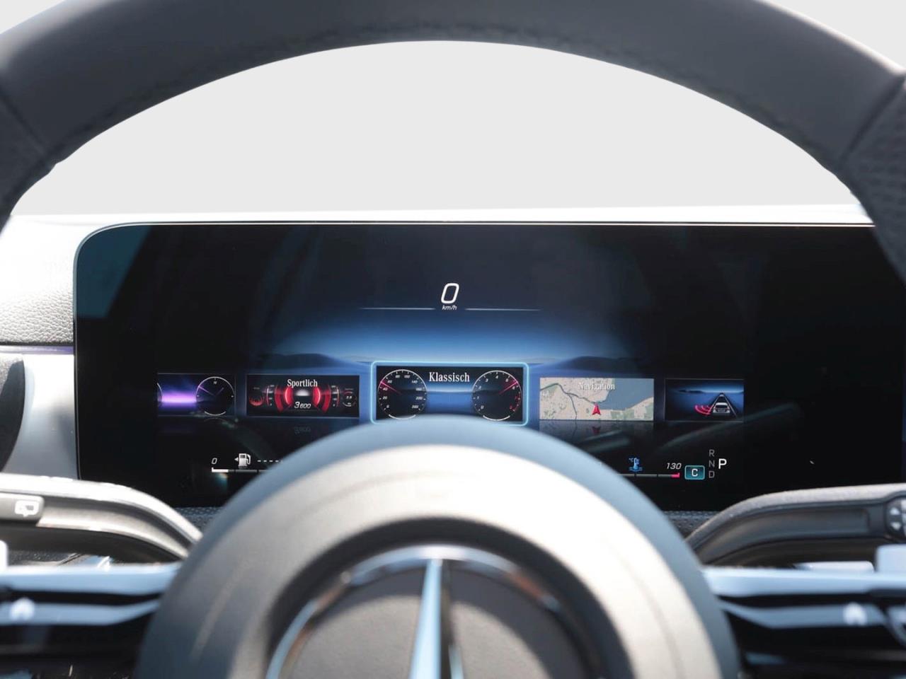 Mercedes-Benz A 220 d AMG Night Panorama Distronic 360°