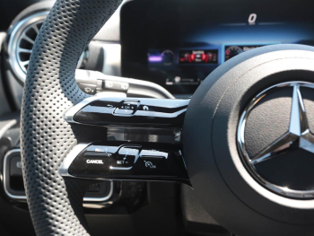 Mercedes-Benz A 220 d AMG Night Panorama Distronic 360°