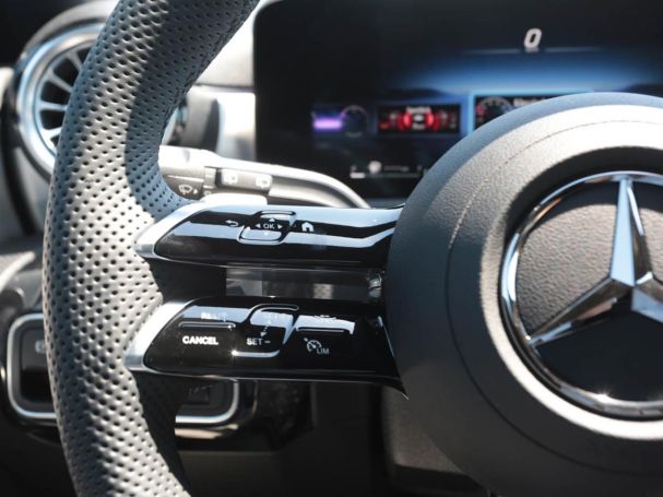 Mercedes-Benz A 220 d AMG Night Panorama Distronic 360°