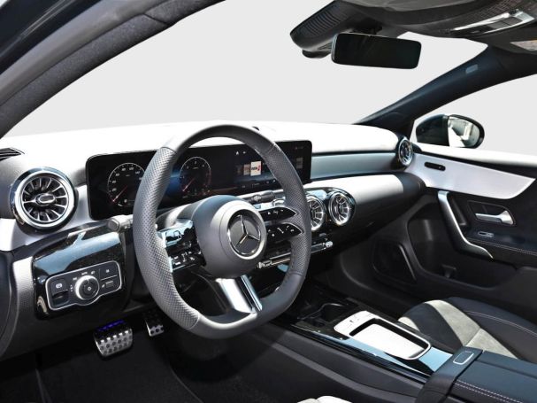 Mercedes-Benz A 220 d AMG Night Panorama Distronic 360°